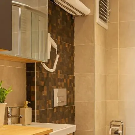 Aparthotel Grand Lee *